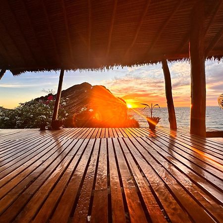 Shambala Madagascar: Beachfront Lodge And Adventures Ambolobozo Exterior photo