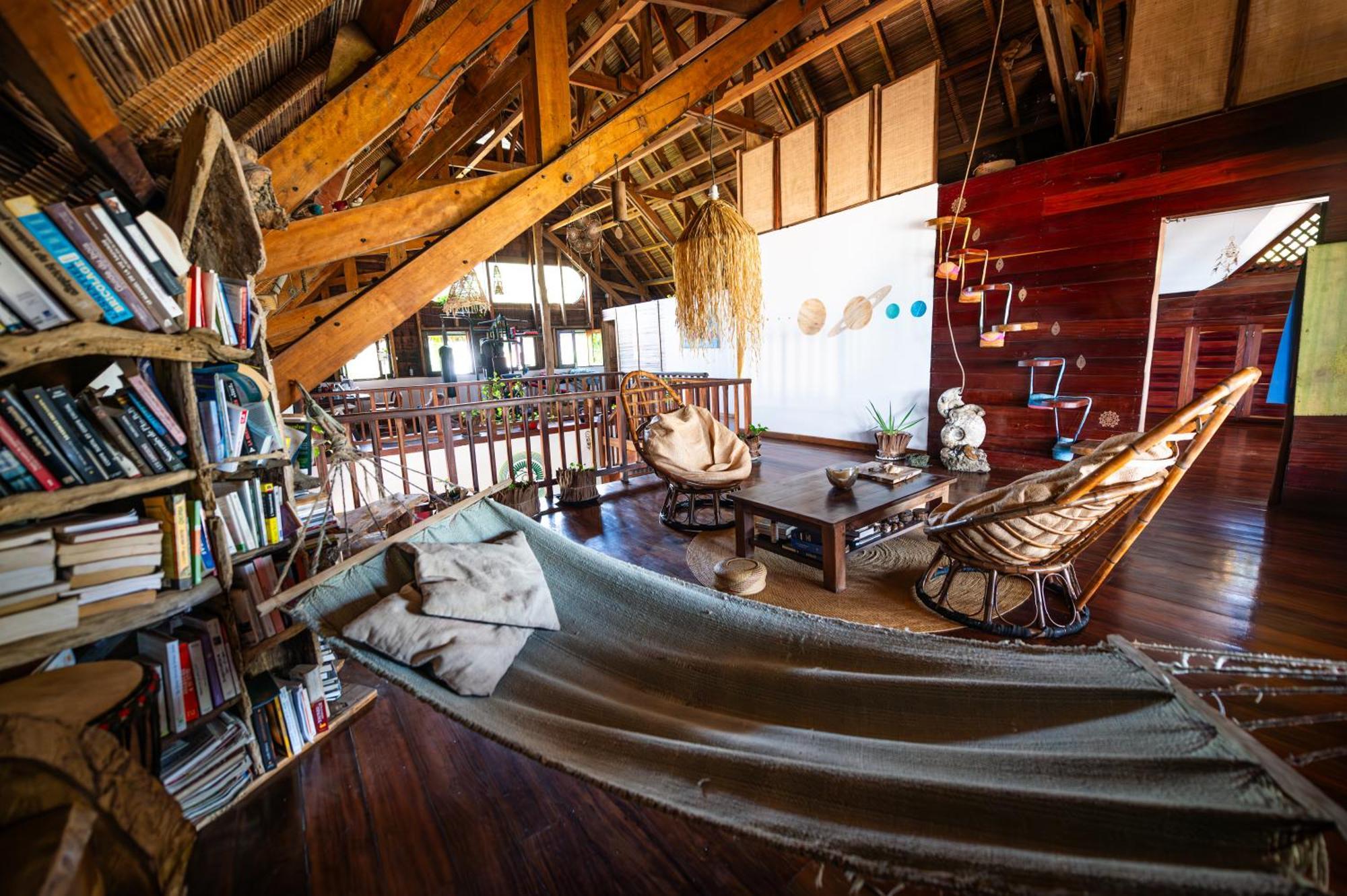 Shambala Madagascar: Beachfront Lodge And Adventures Ambolobozo Exterior photo