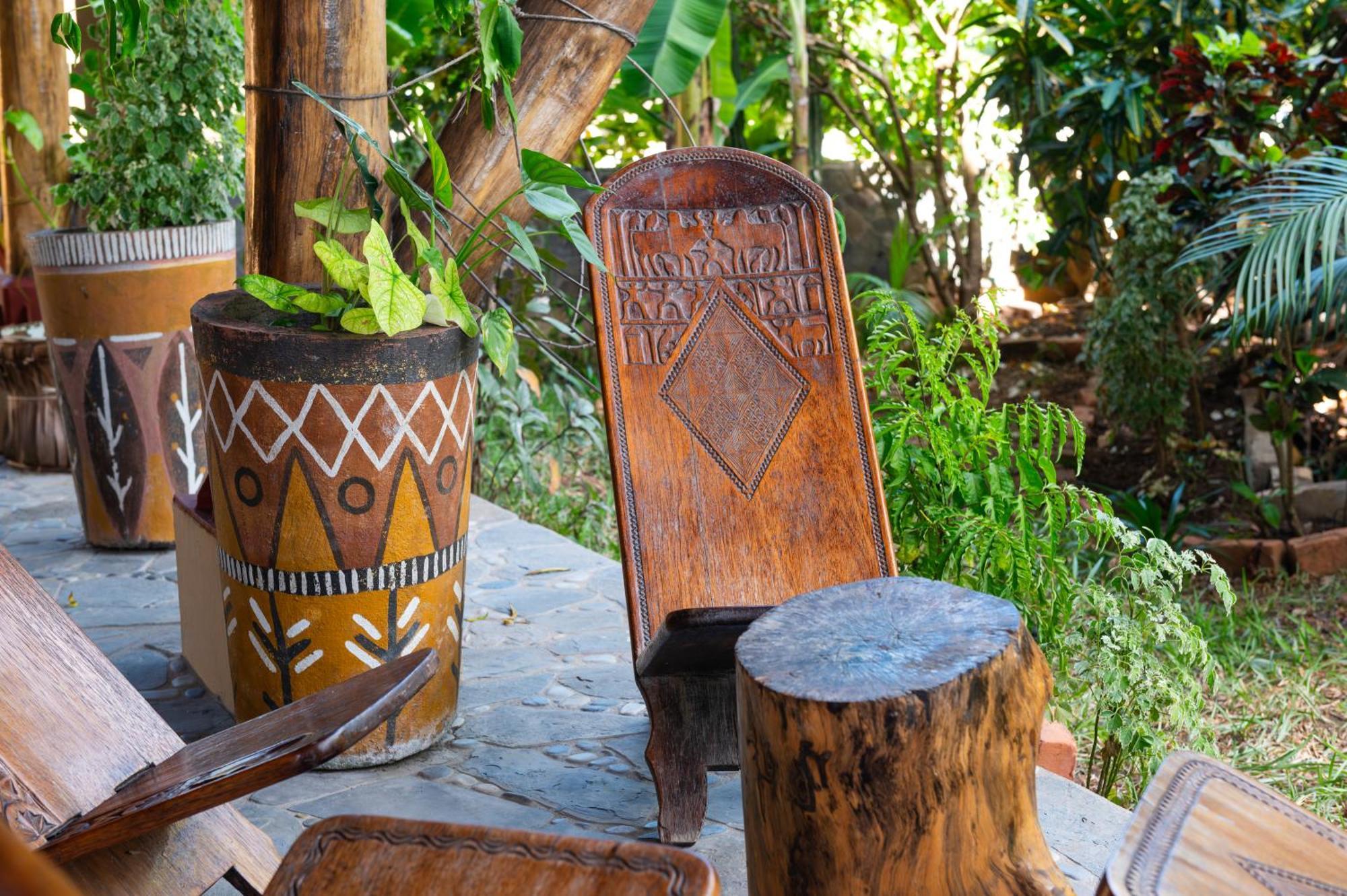 Shambala Madagascar: Beachfront Lodge And Adventures Ambolobozo Exterior photo